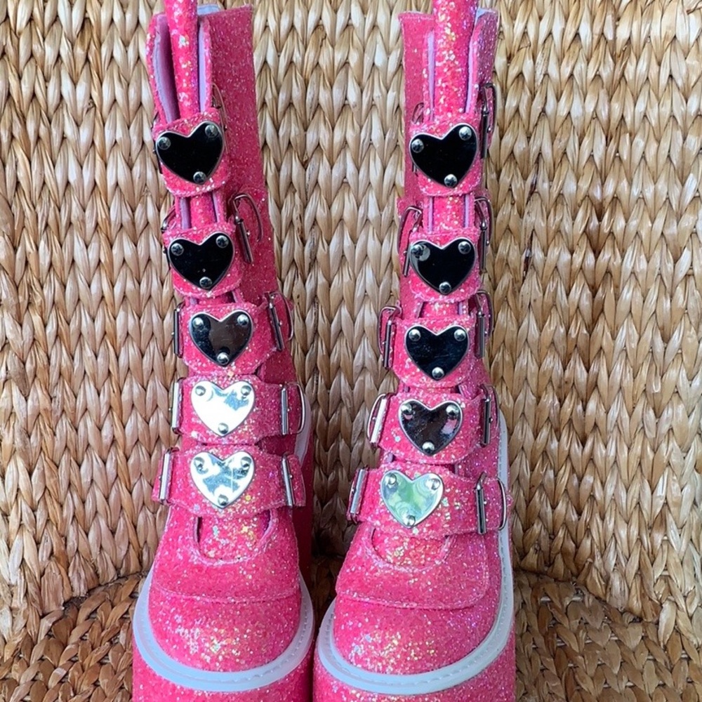 NIB Demonia Pink Candy Glitter Heart Trinity Boots - Picture 2 of 8